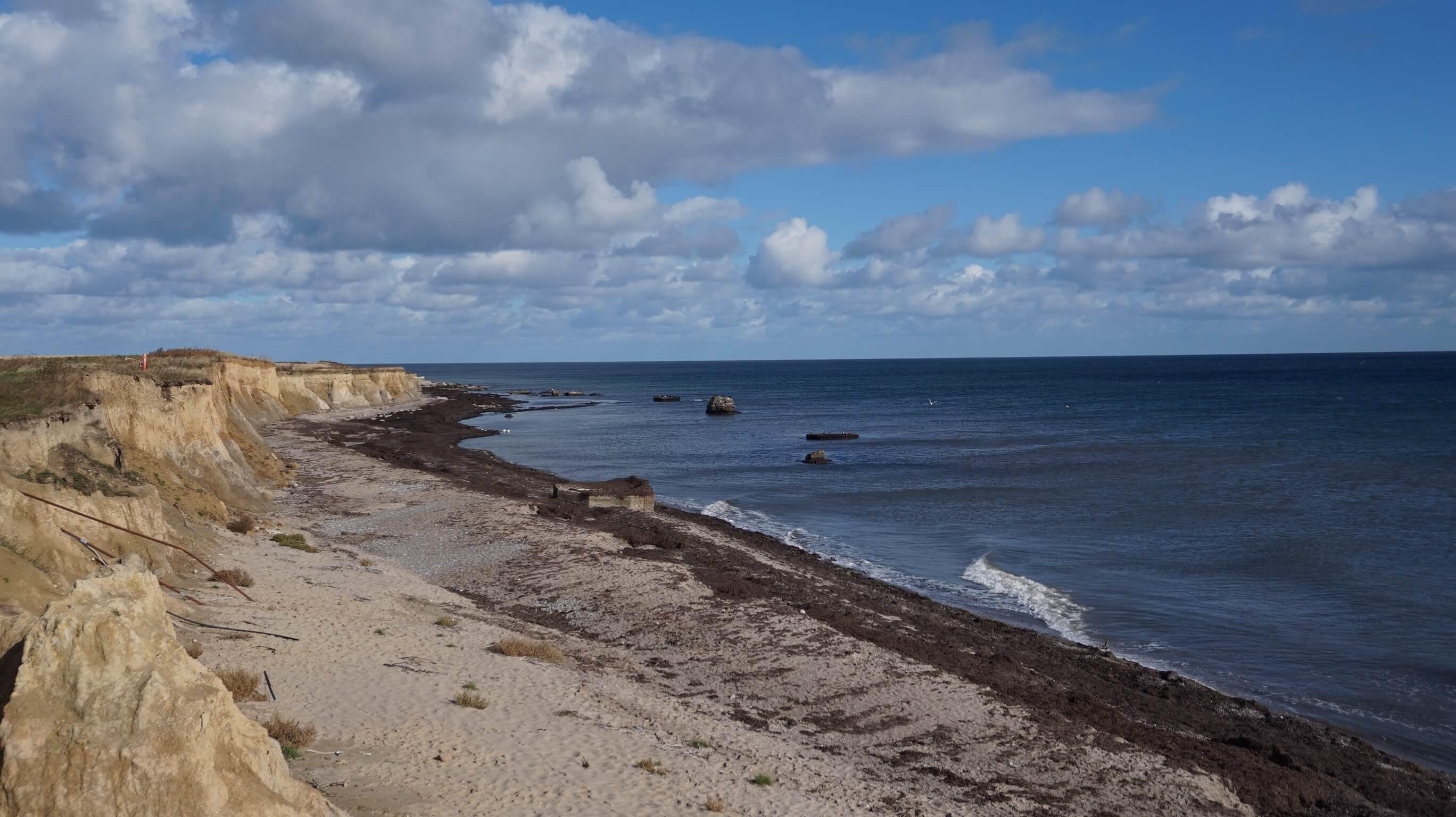 the sea at the beach